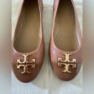 Tory Burch caramel cap-toe ballet shoe 7.5 NEW